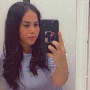 Meet your Posher, Gabriela